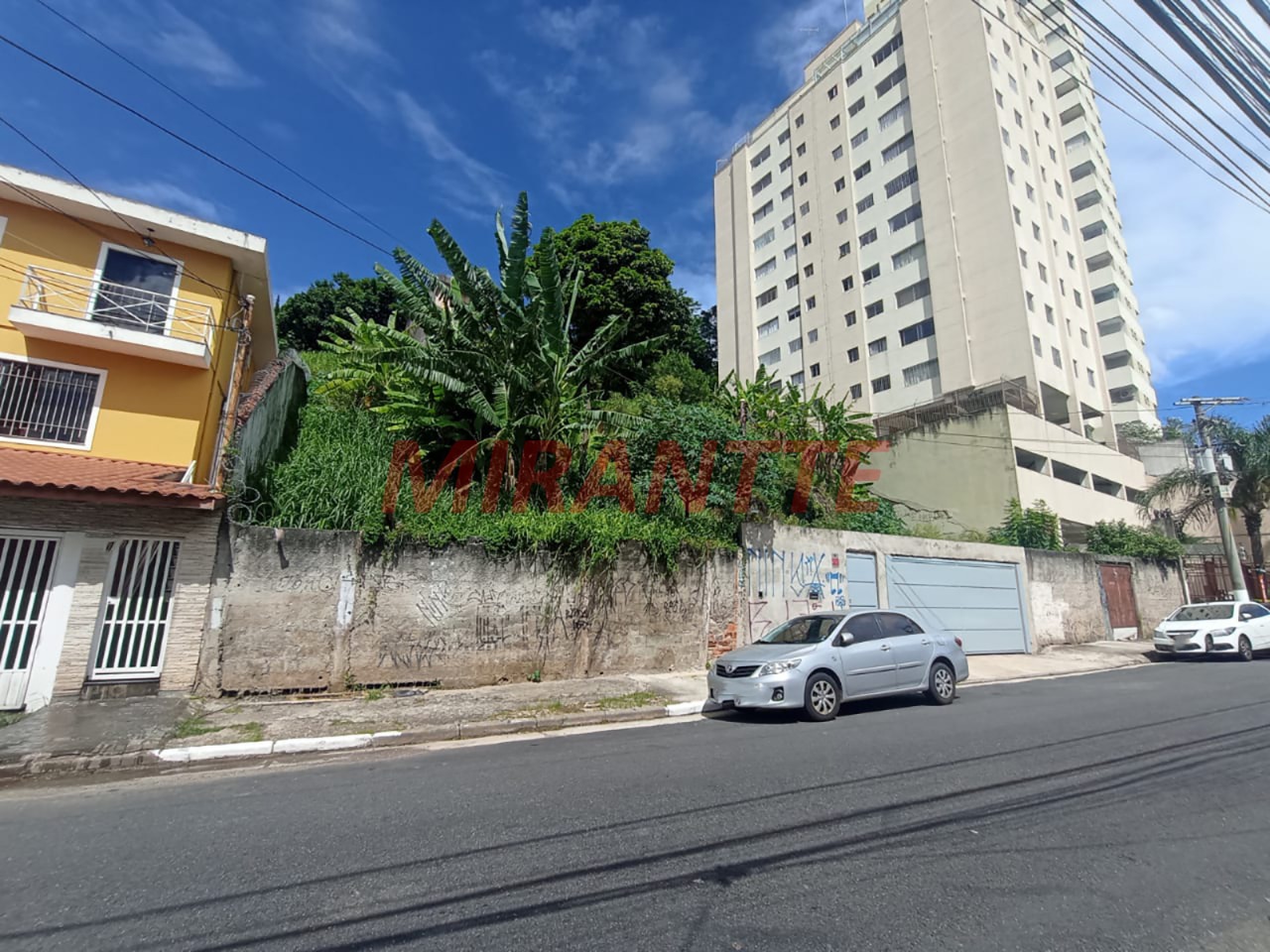 Terreno de 0m² em Santa Teresinha