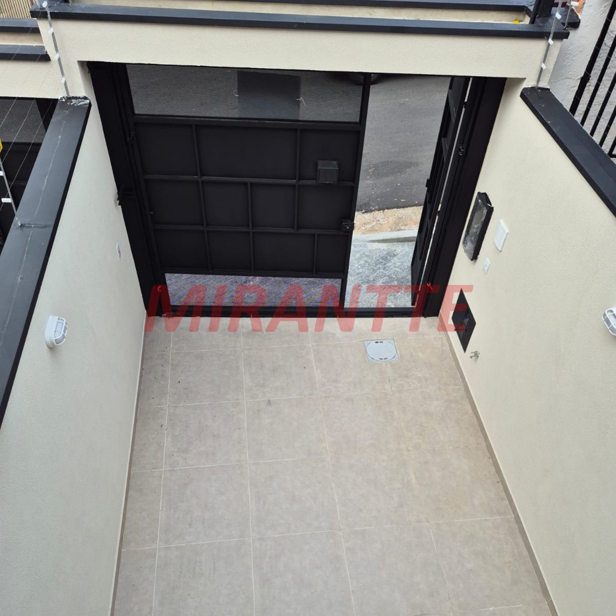Sobrado de 120m² com 3 quartos em Jardim Primavera (Zona Norte)