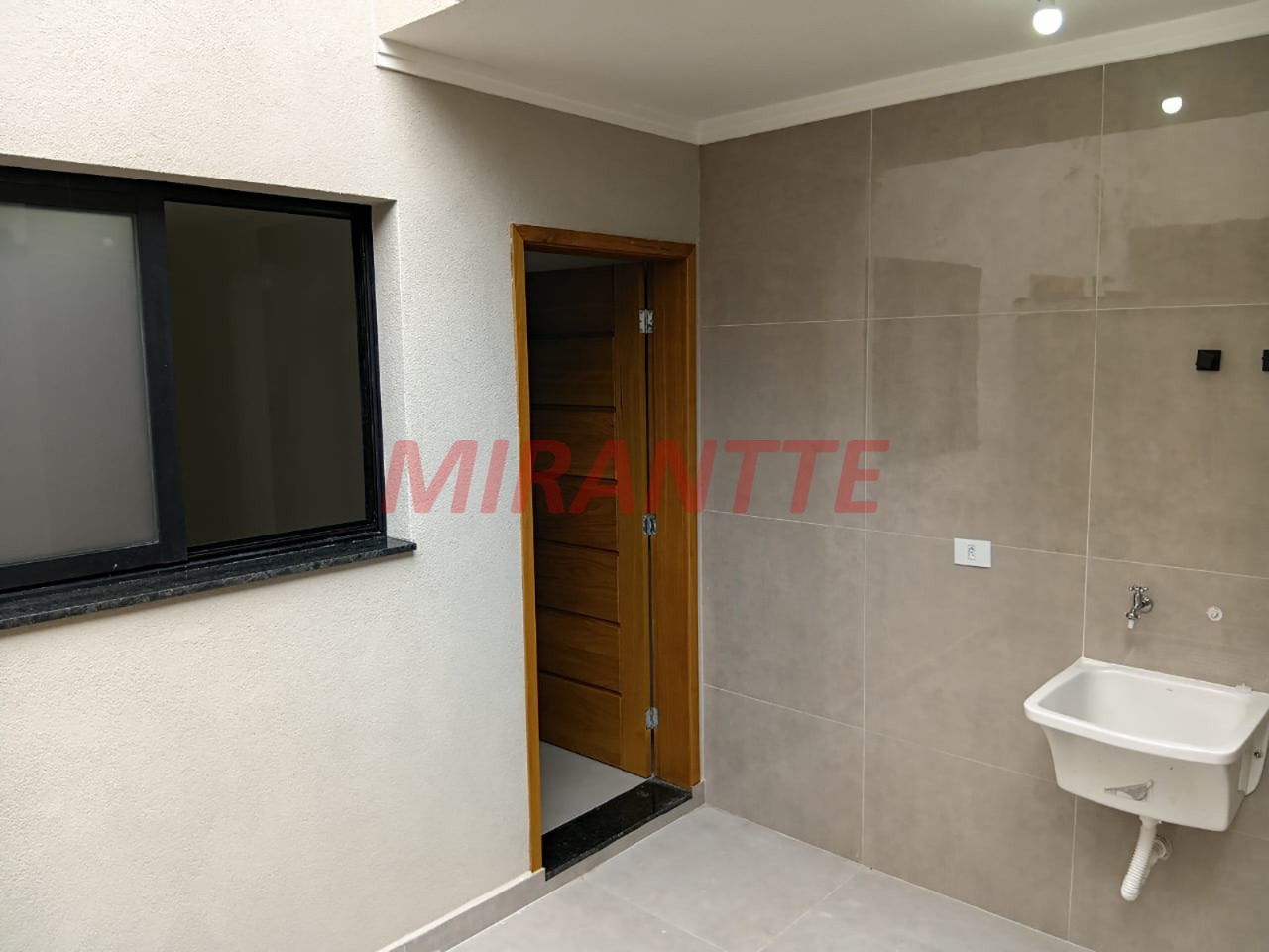 Sobrado de 120m² com 3 quartos em Jardim Primavera (Zona Norte)