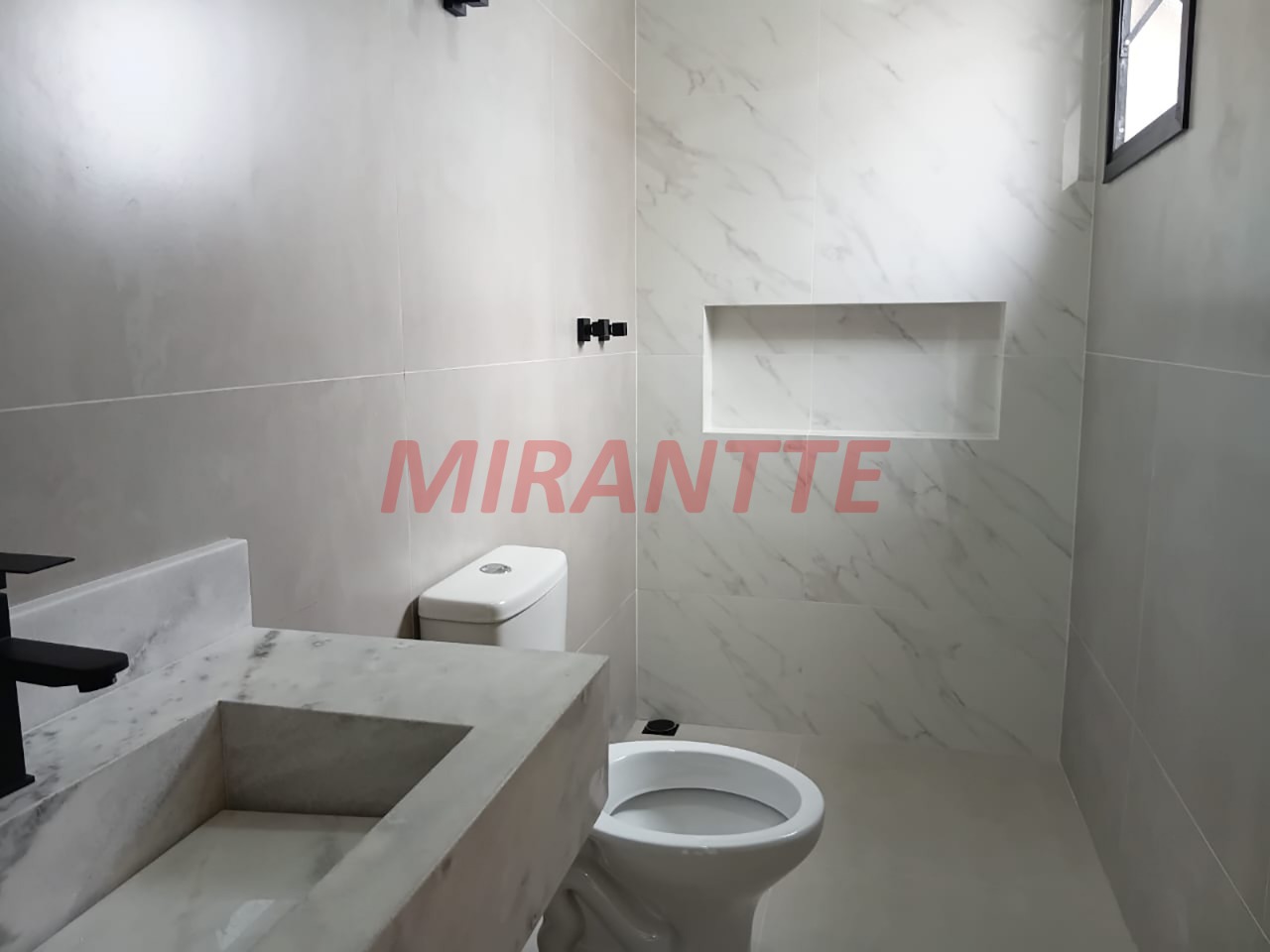 Sobrado de 120m² com 3 quartos em Jardim Primavera (Zona Norte)