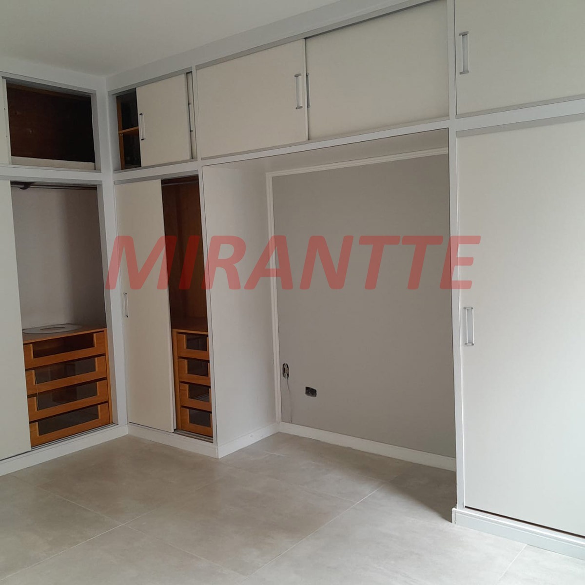 Apartamento de 11380m² com 3 quartos em Perdizes