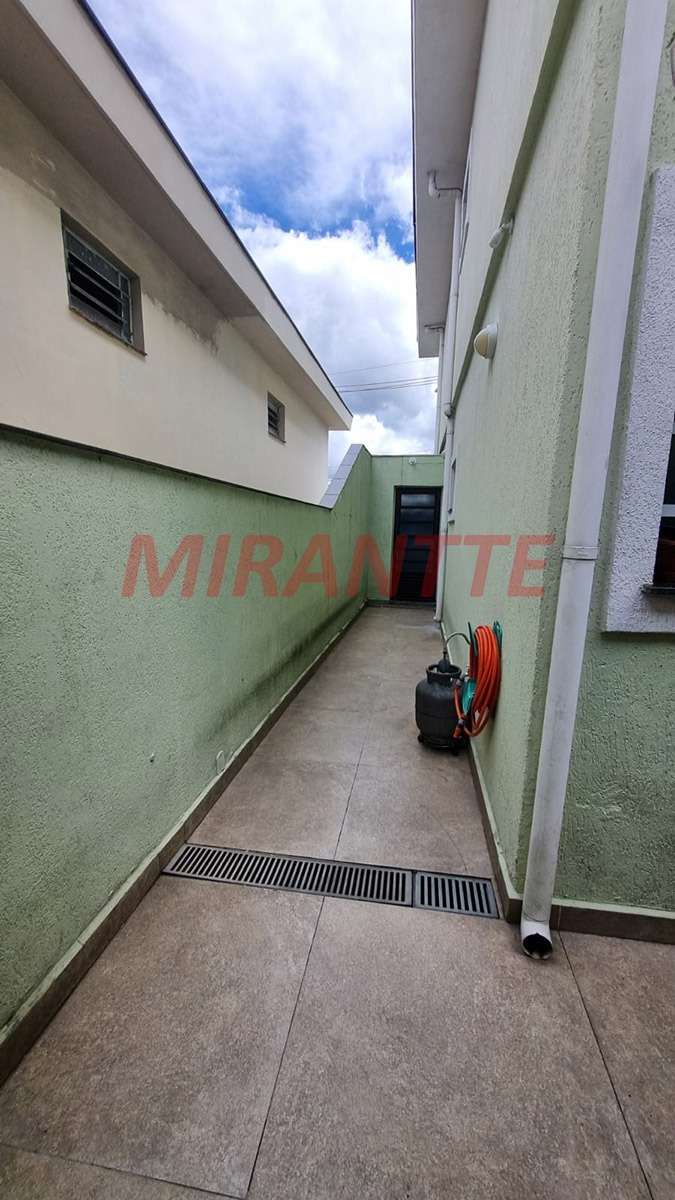 Sobrado de 115m² com 4 quartos em Jardim Peri
