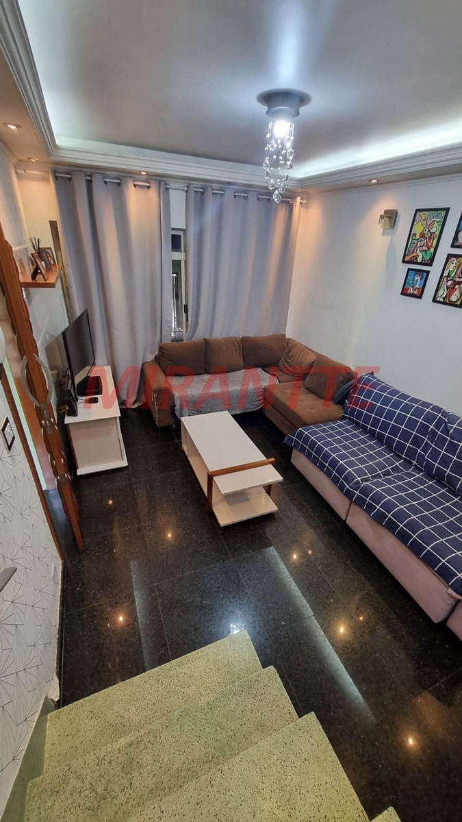 Sobrado de 115m² com 4 quartos em Jardim Peri