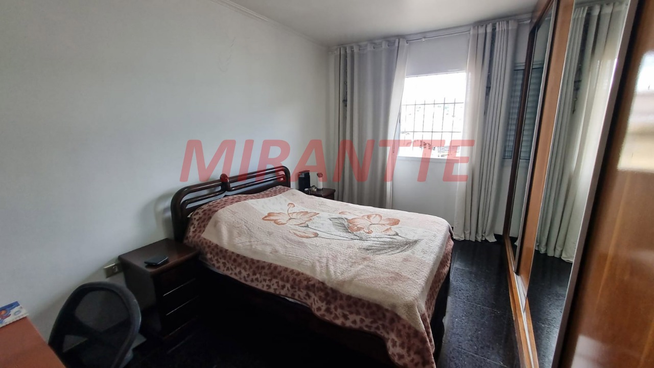 Sobrado de 115m² com 4 quartos em Jardim Peri