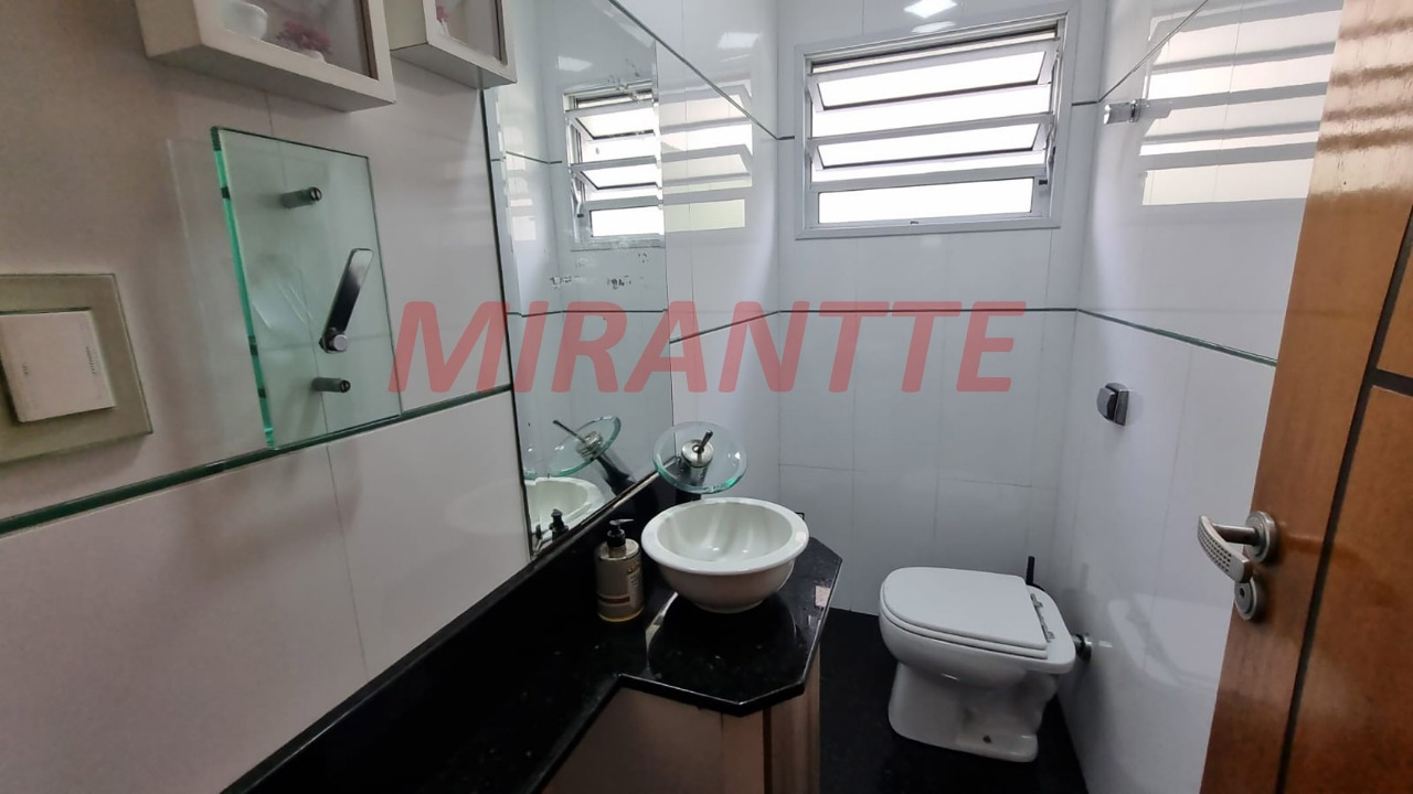 Sobrado de 115m² com 4 quartos em Jardim Peri