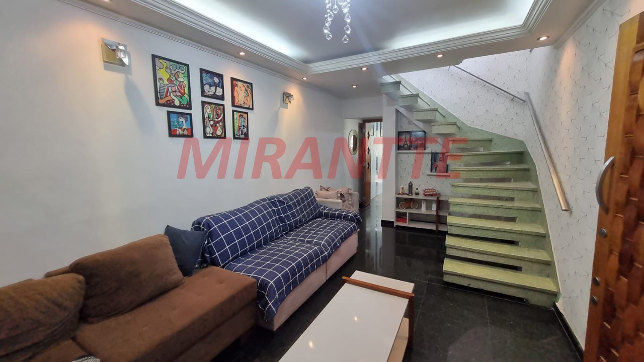 Sobrado de 115m² com 4 quartos em Jardim Peri