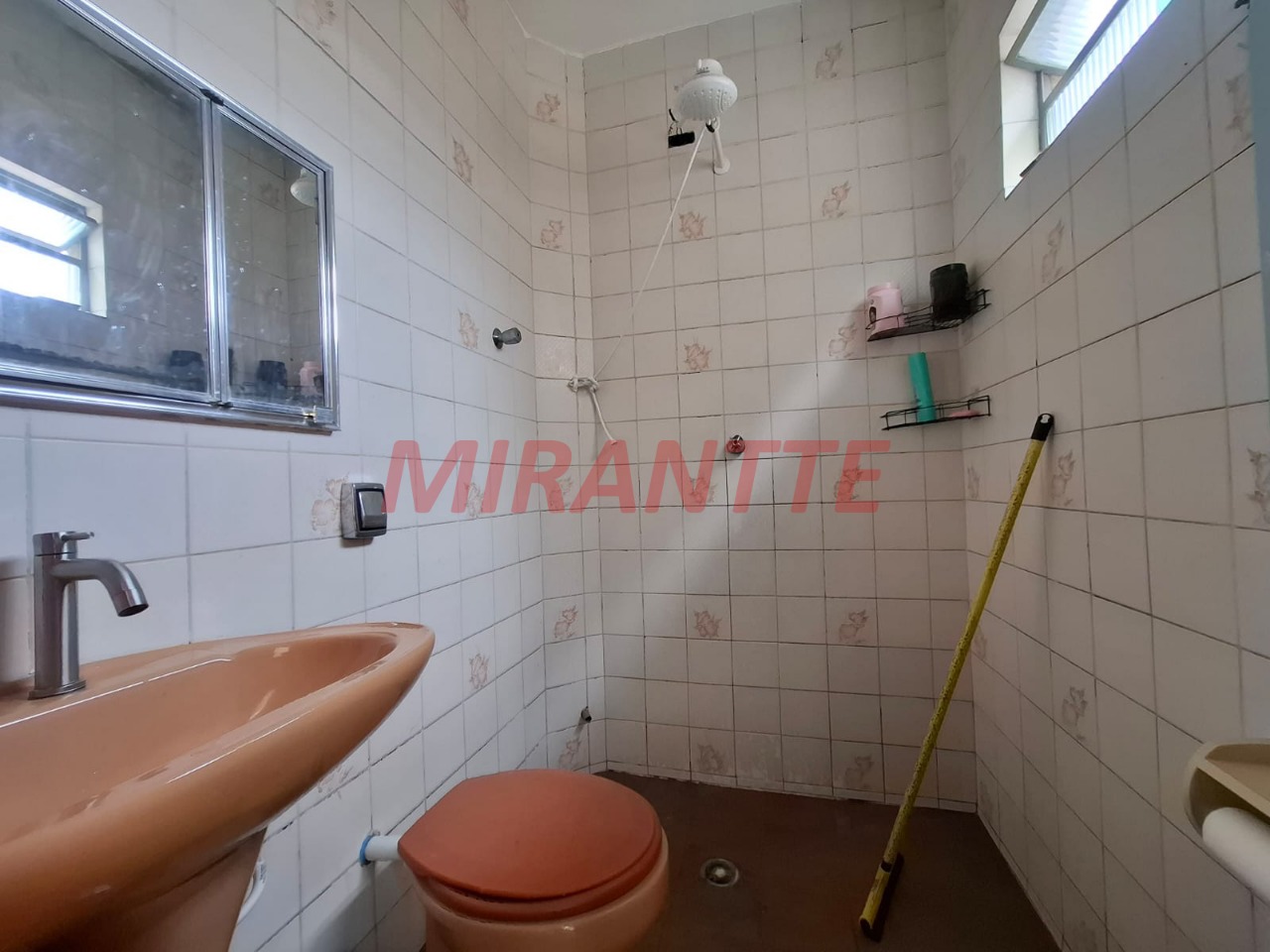 Sobrado de 203m² com 4 quartos em Parque Peruche
