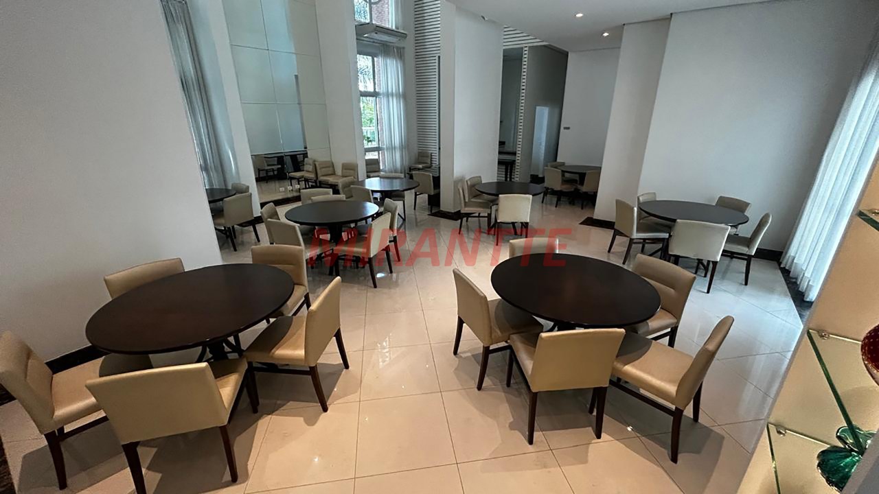Apartamento de 228m² com 4 quartos em Santana