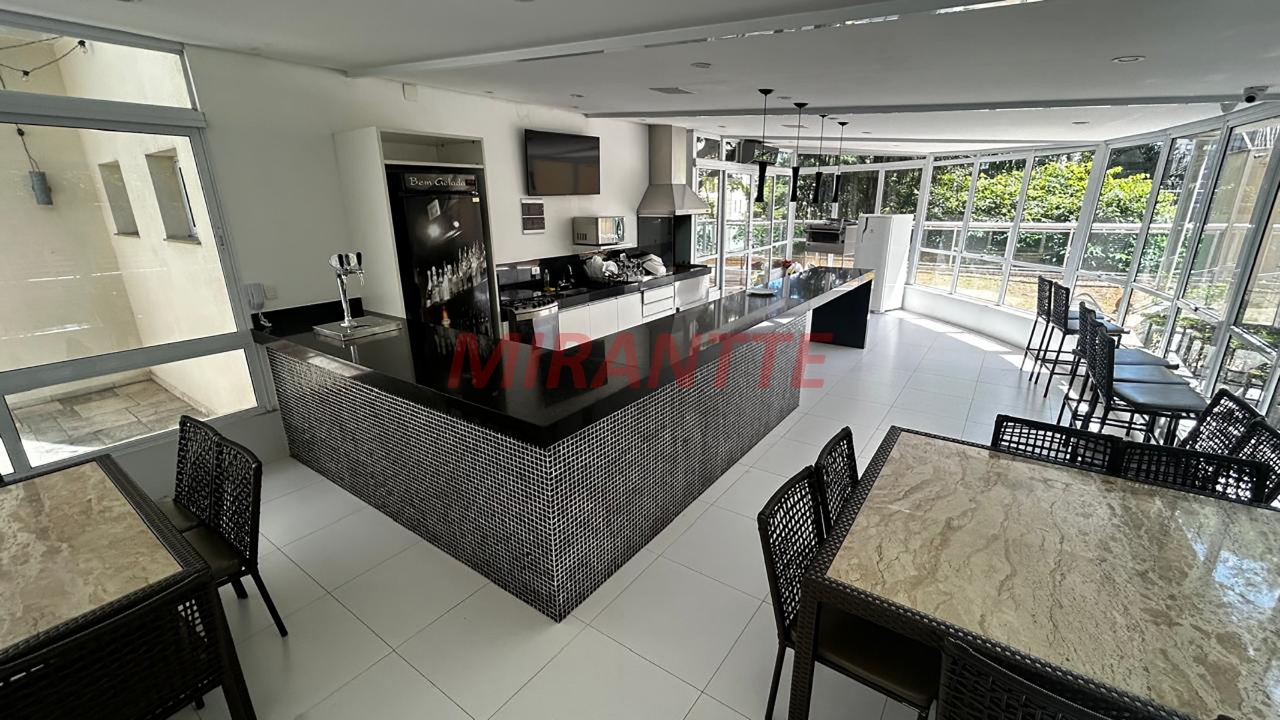 Apartamento de 228m² com 4 quartos em Santana