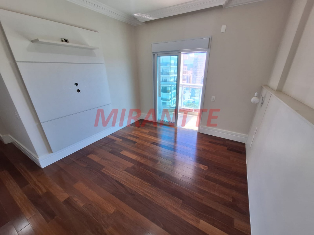 Apartamento de 228m² com 4 quartos em Santana