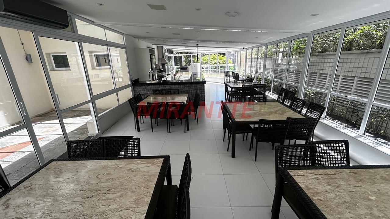 Apartamento de 228m² com 4 quartos em Santana