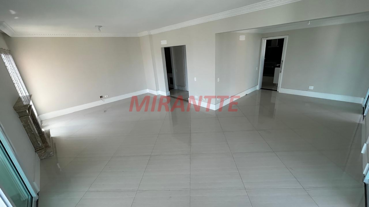 Apartamento de 228m² com 4 quartos em Santana
