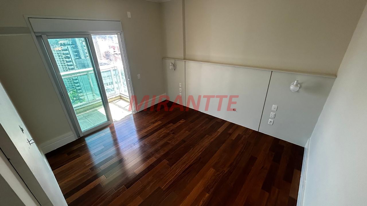 Apartamento de 228m² com 4 quartos em Santana