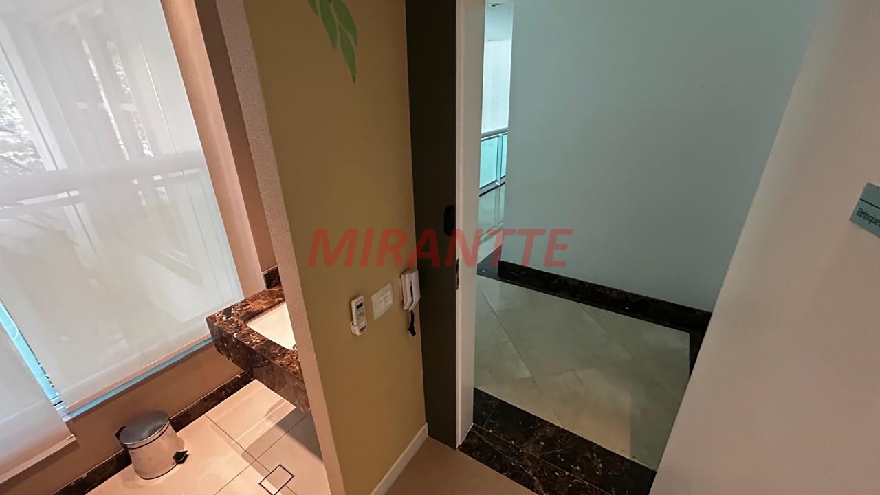 Apartamento de 228m² com 4 quartos em Santana