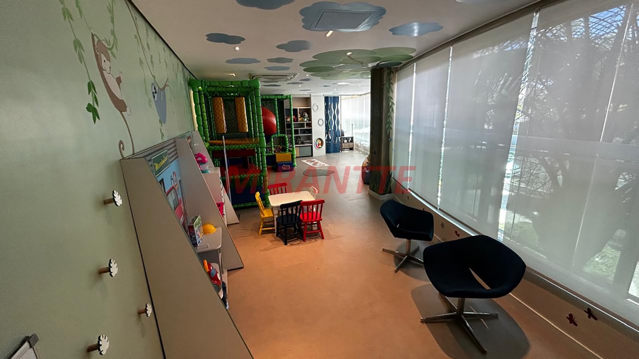 Apartamento de 228m² com 4 quartos em Santana