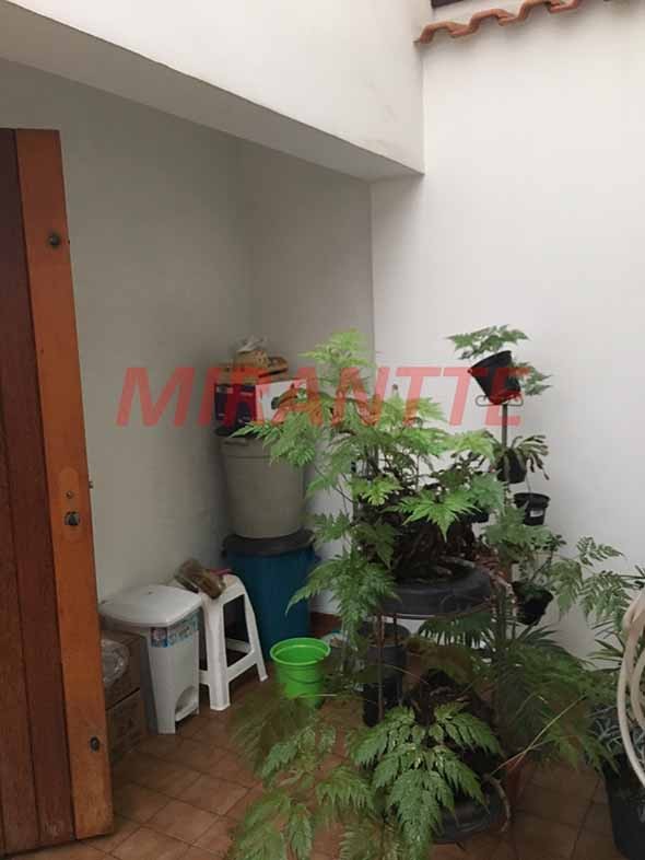 Sobrado de 159m² com 3 quartos em Água Fria
