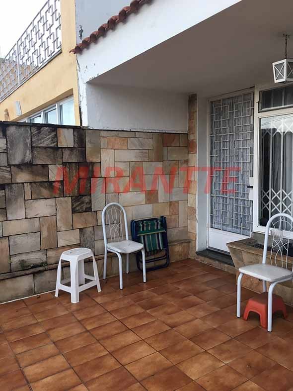 Sobrado de 159m² com 3 quartos em Água Fria
