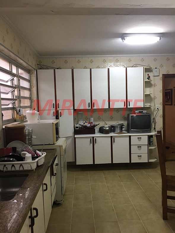 Sobrado de 159m² com 3 quartos em Água Fria