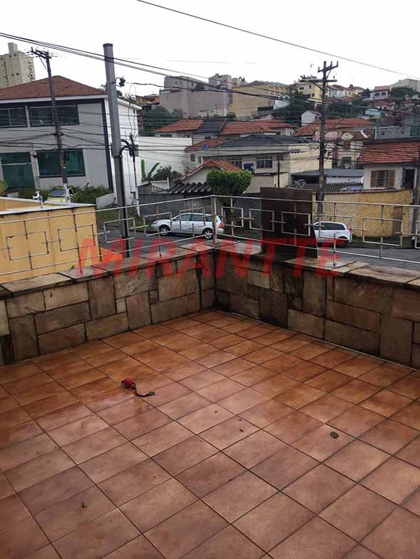 Sobrado de 159m² com 3 quartos em Água Fria