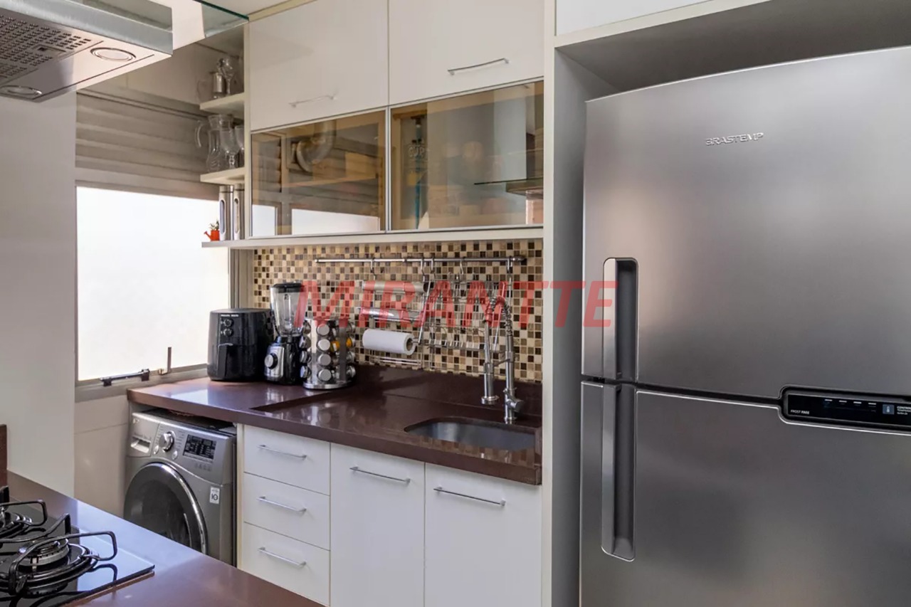 Apartamento de 45m² com 2 quartos em Vila Mazzei