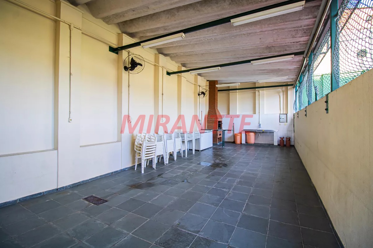 Apartamento de 45m² com 2 quartos em Vila Mazzei