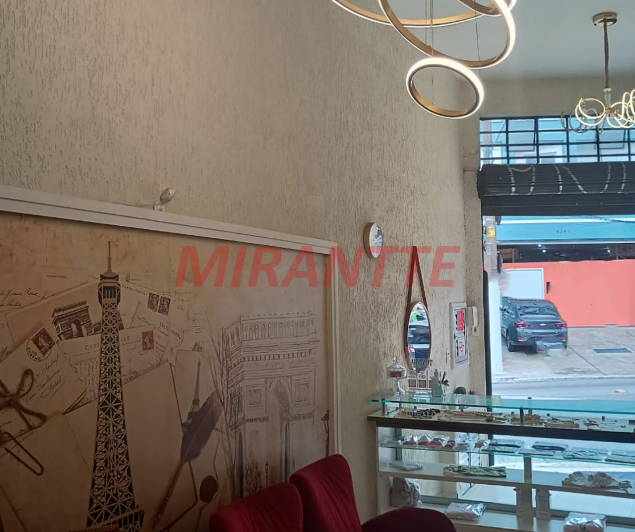 Comercial de 130m² em Vila Gustavo
