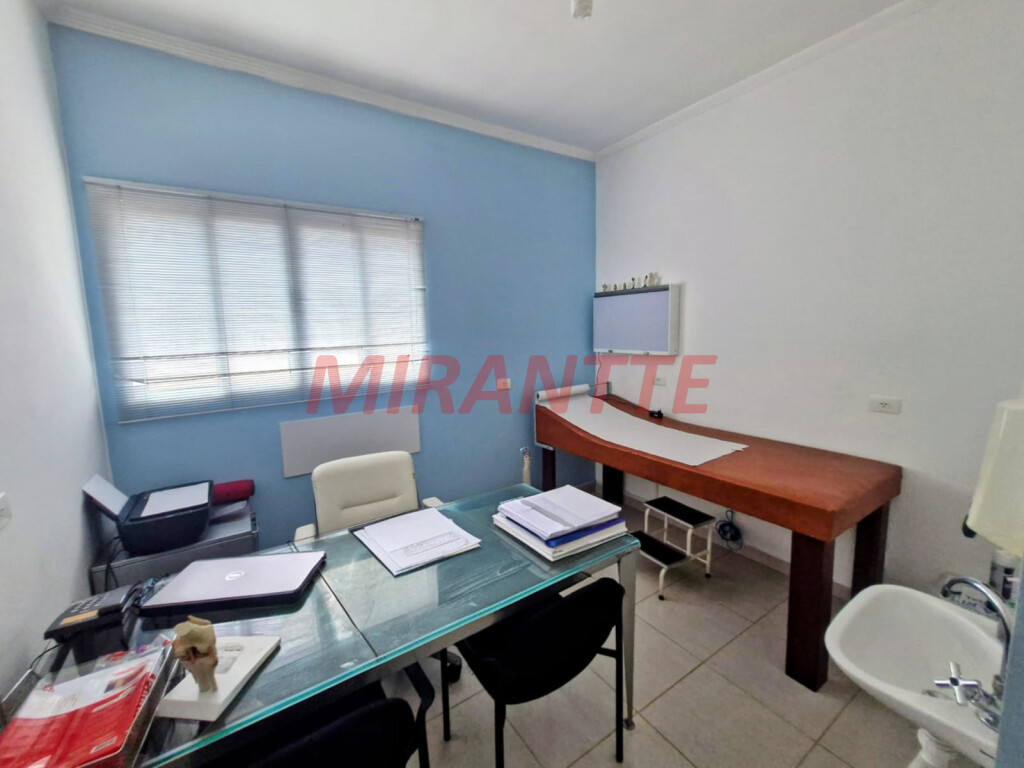 Casa terrea de 240m² com 10 quartos em Vila Gustavo