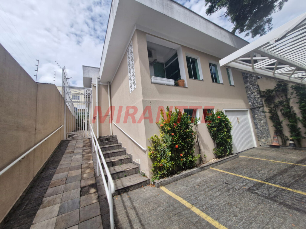 Casa terrea de 240m² com 10 quartos em Vila Gustavo
