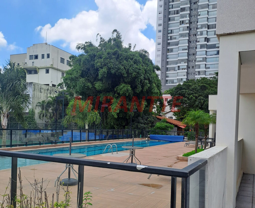 Apartamento de 57m² com 2 quartos em Vila Ester