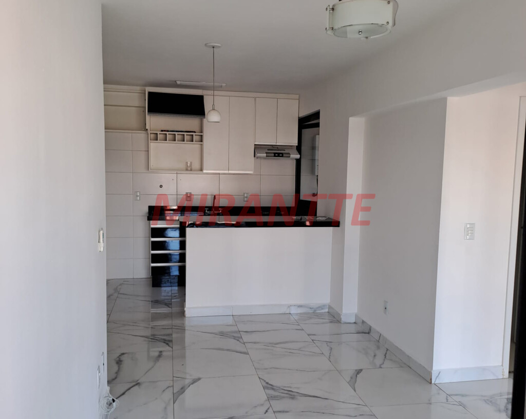 Apartamento de 57m² com 2 quartos em Vila Ester