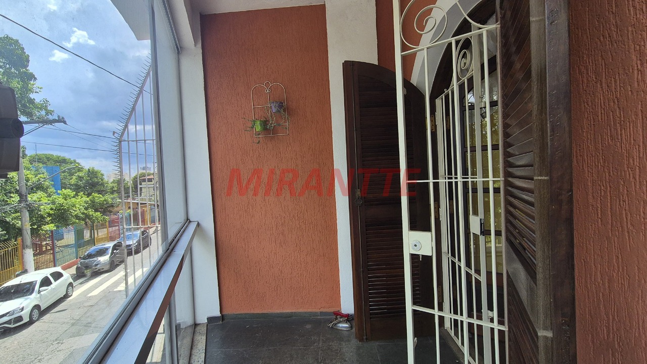 Sobrado de 269m² com 4 quartos em Vila Basileia