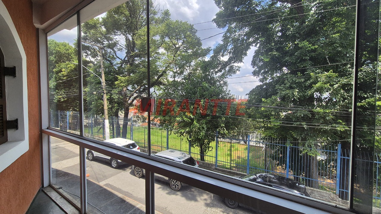 Sobrado de 269m² com 4 quartos em Vila Basileia