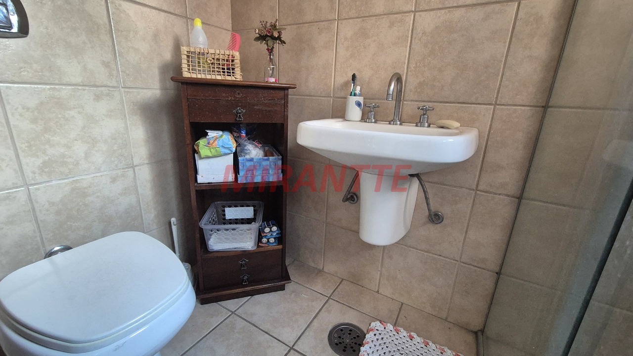 Sobrado de 269m² com 4 quartos em Vila Basileia