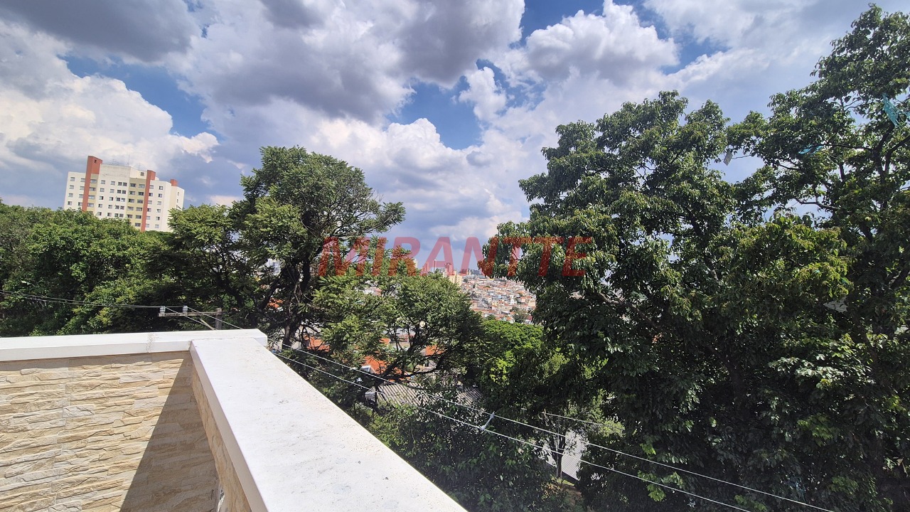 Sobrado de 269m² com 4 quartos em Vila Basileia