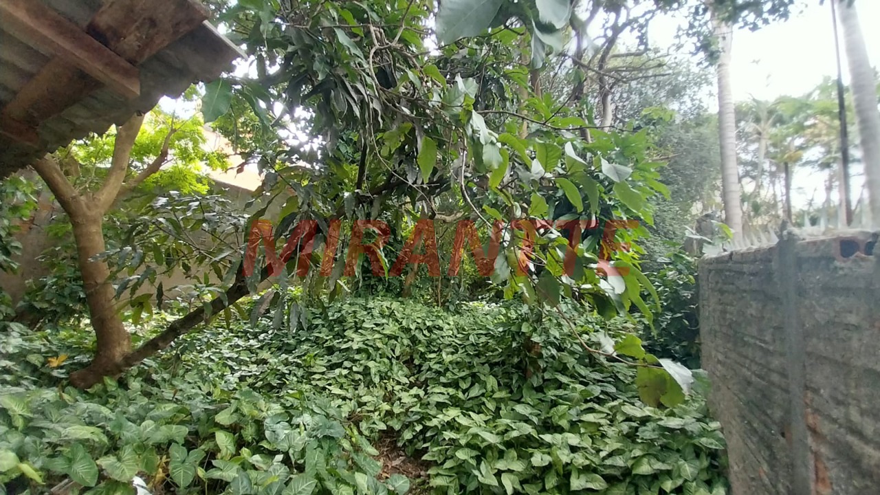 Terreno de 590m² em Vila Aurora