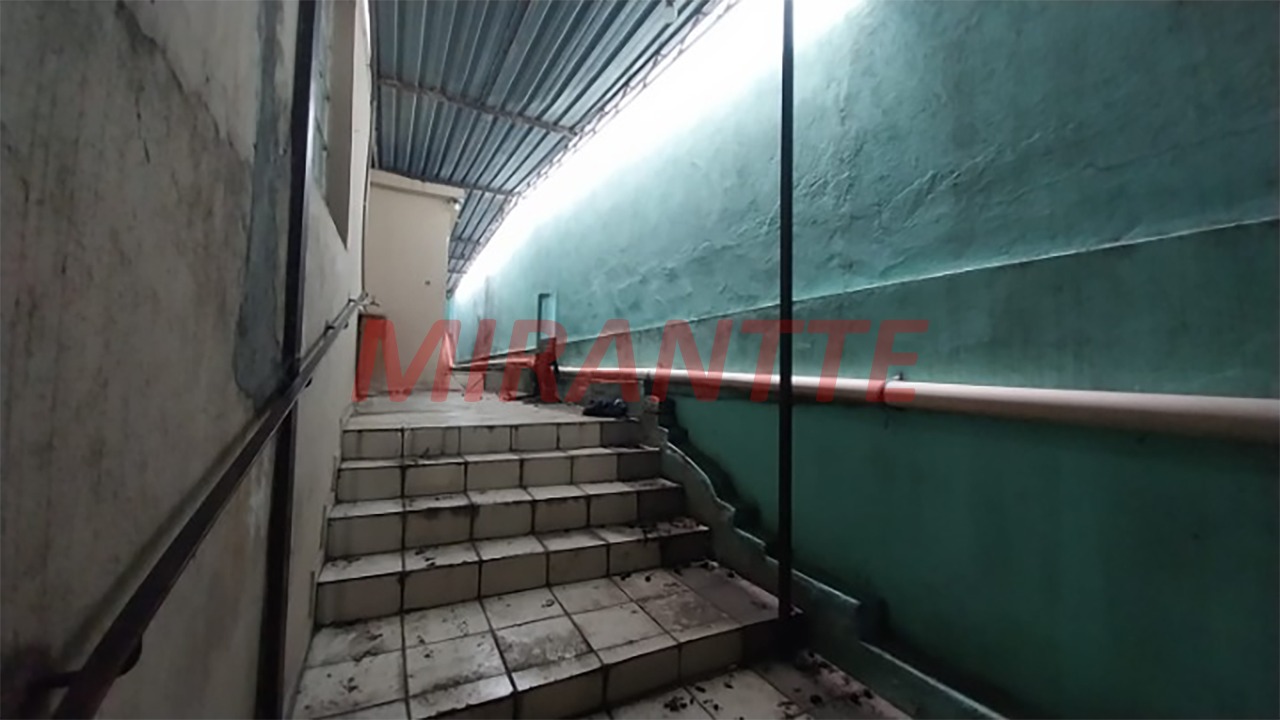Terreno de 590m² em Vila Aurora