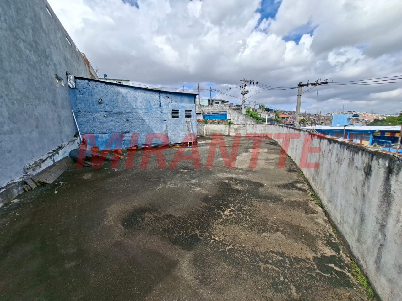 Terreno de 0m² em Jardim Peri