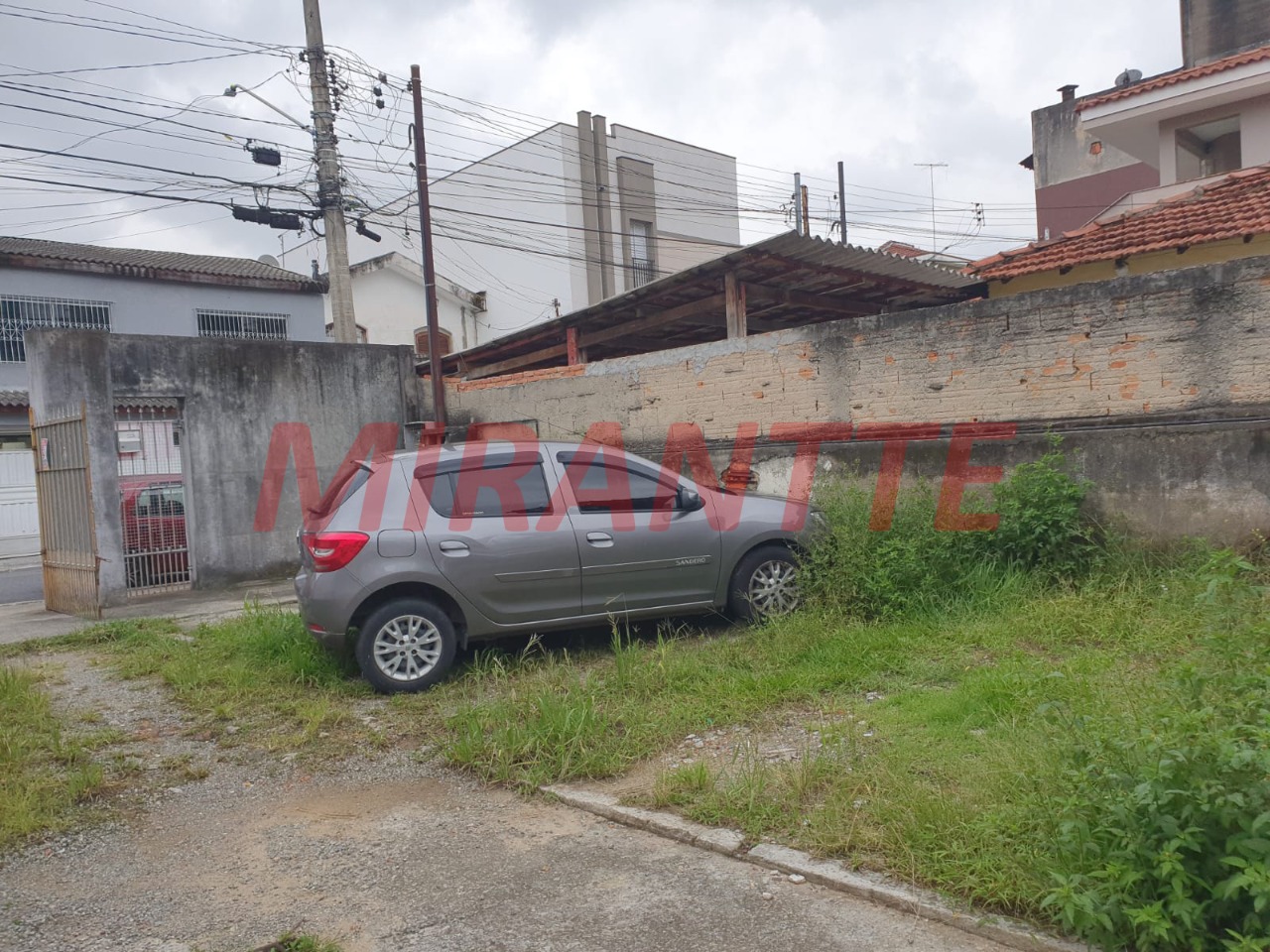 Casa terrea de 225m² com 2 quartos em Vila Nivi
