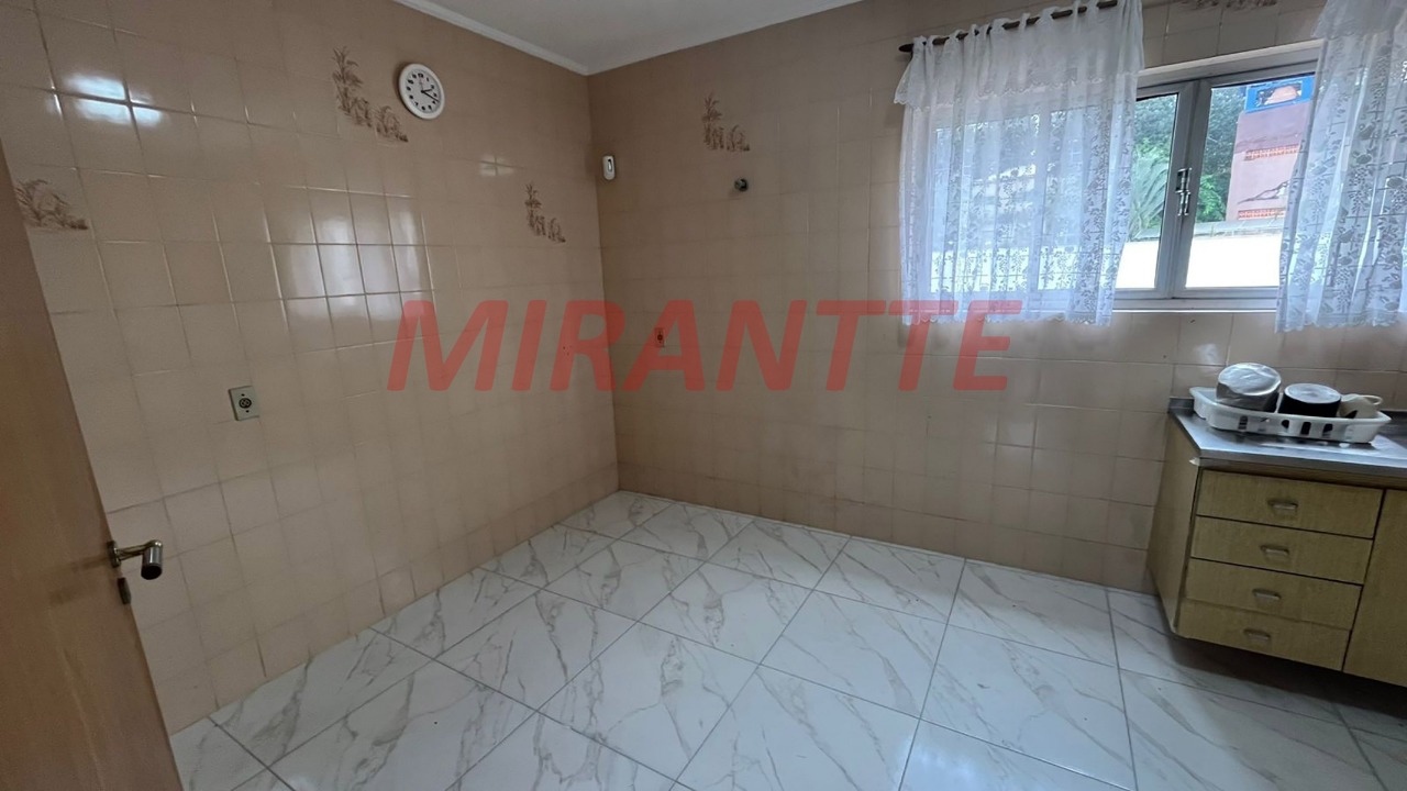 Sobrado de 140m² com 4 quartos em Parada Inglesa