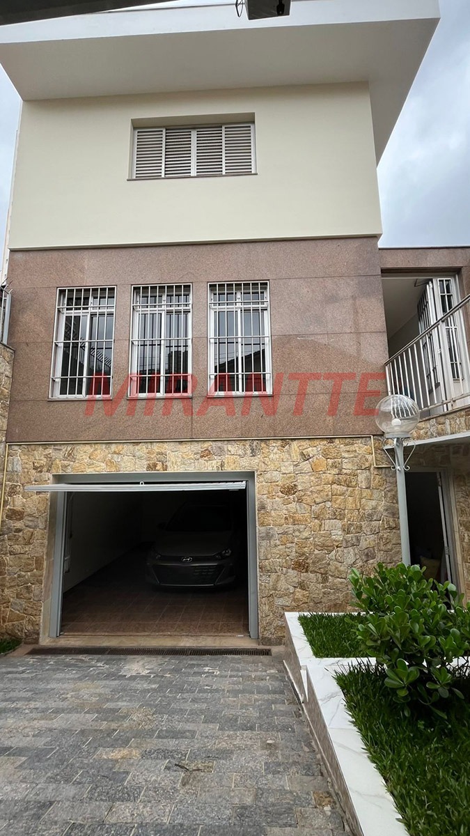 Sobrado de 140m² com 4 quartos em Parada Inglesa