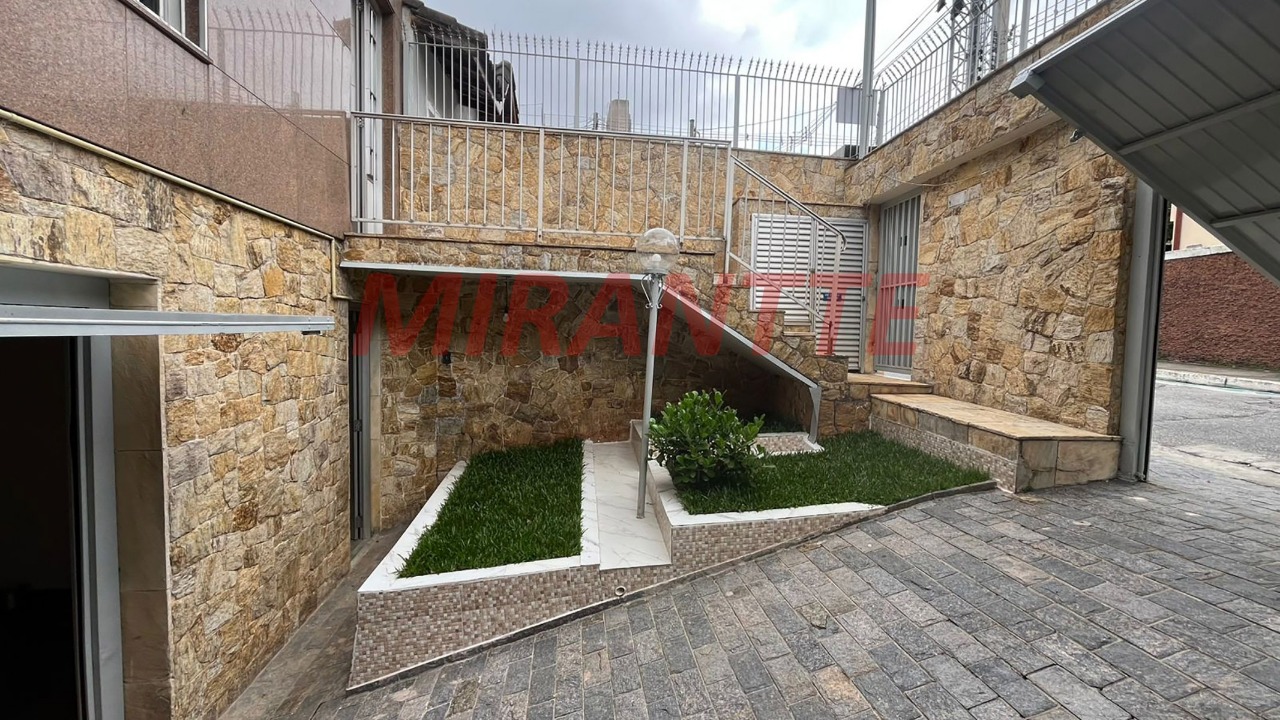 Sobrado de 140m² com 4 quartos em Parada Inglesa