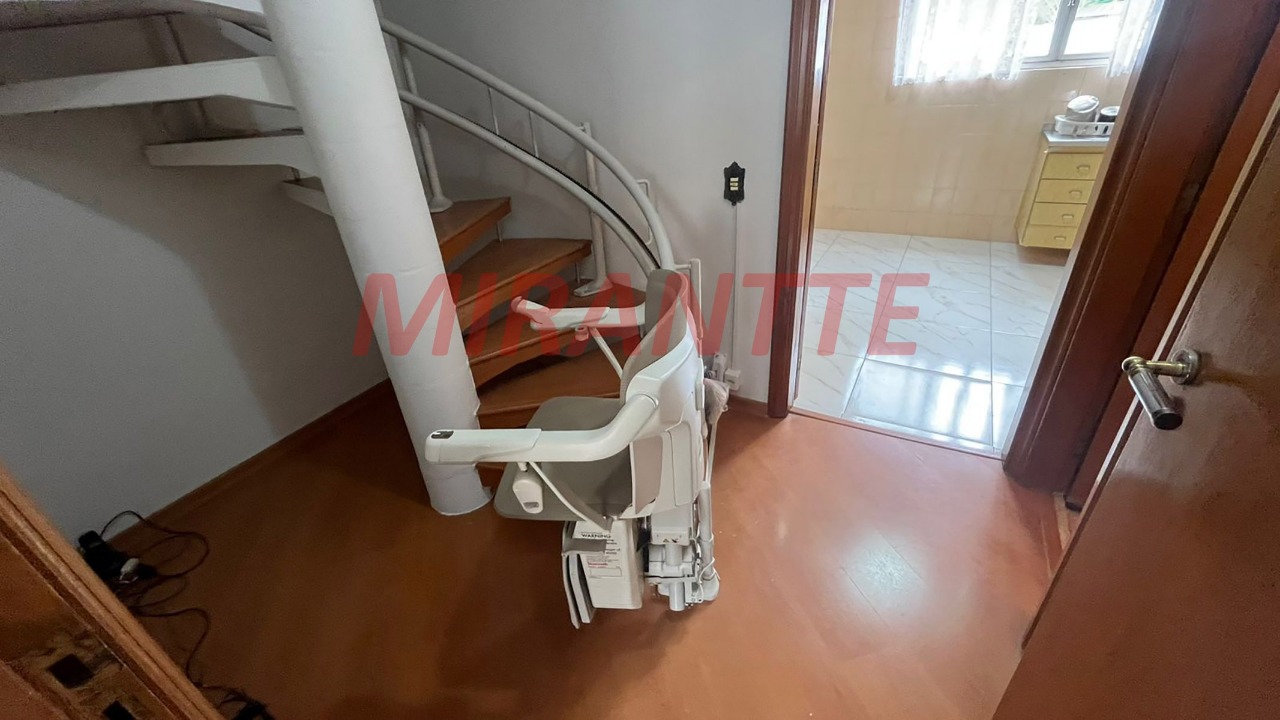 Sobrado de 140m² com 4 quartos em Parada Inglesa