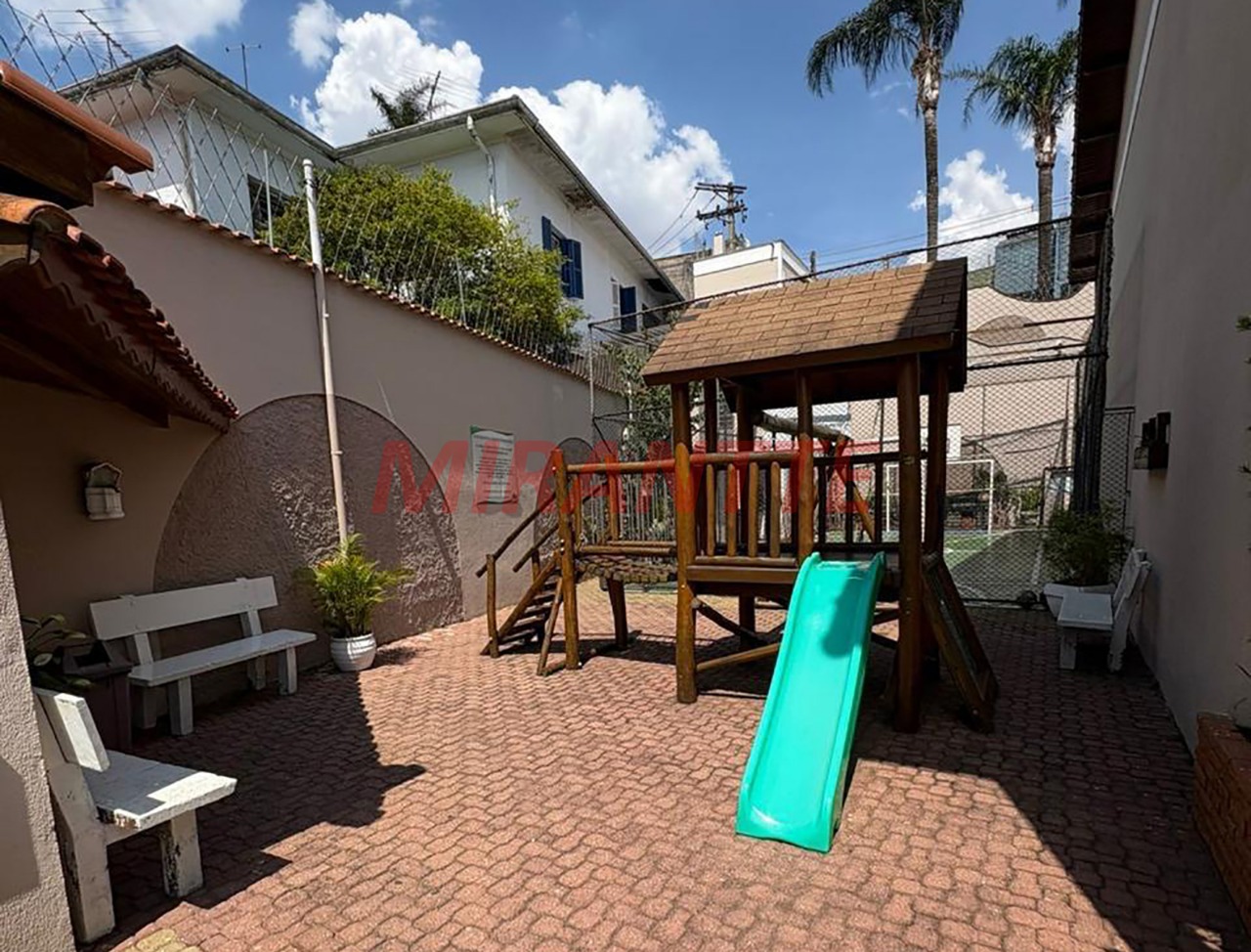 Cond. fechado de 158m² com 3 quartos em Tucuruvi