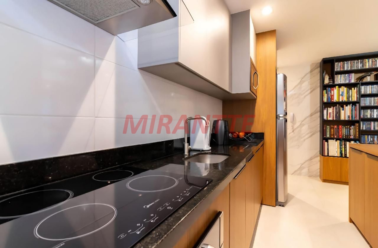 Apartamento de 71m² com 2 quartos em Santa Teresinha