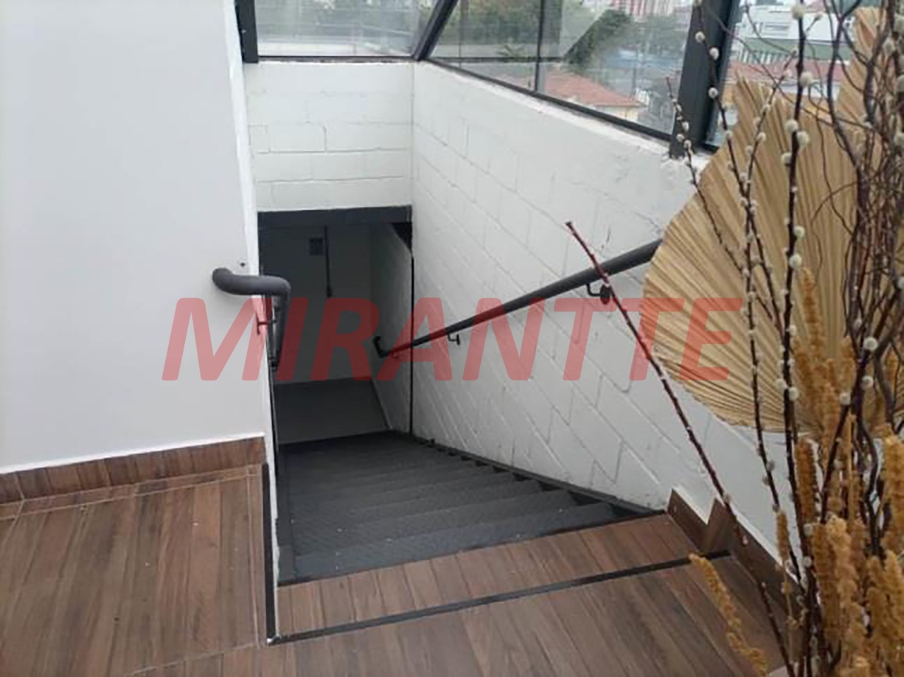 Comercial de 970m² em Casa Verde