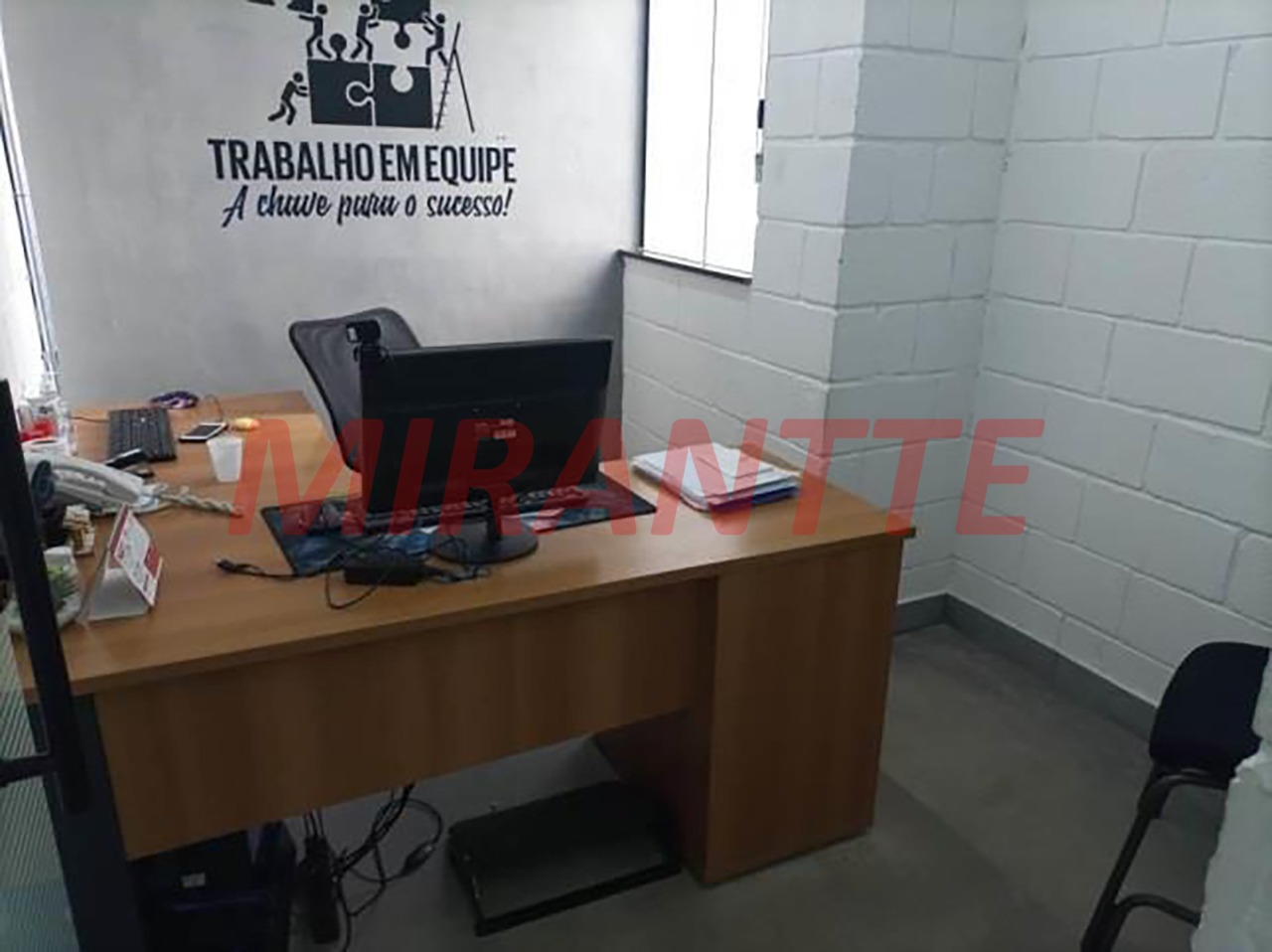 Comercial de 970m² em Casa Verde