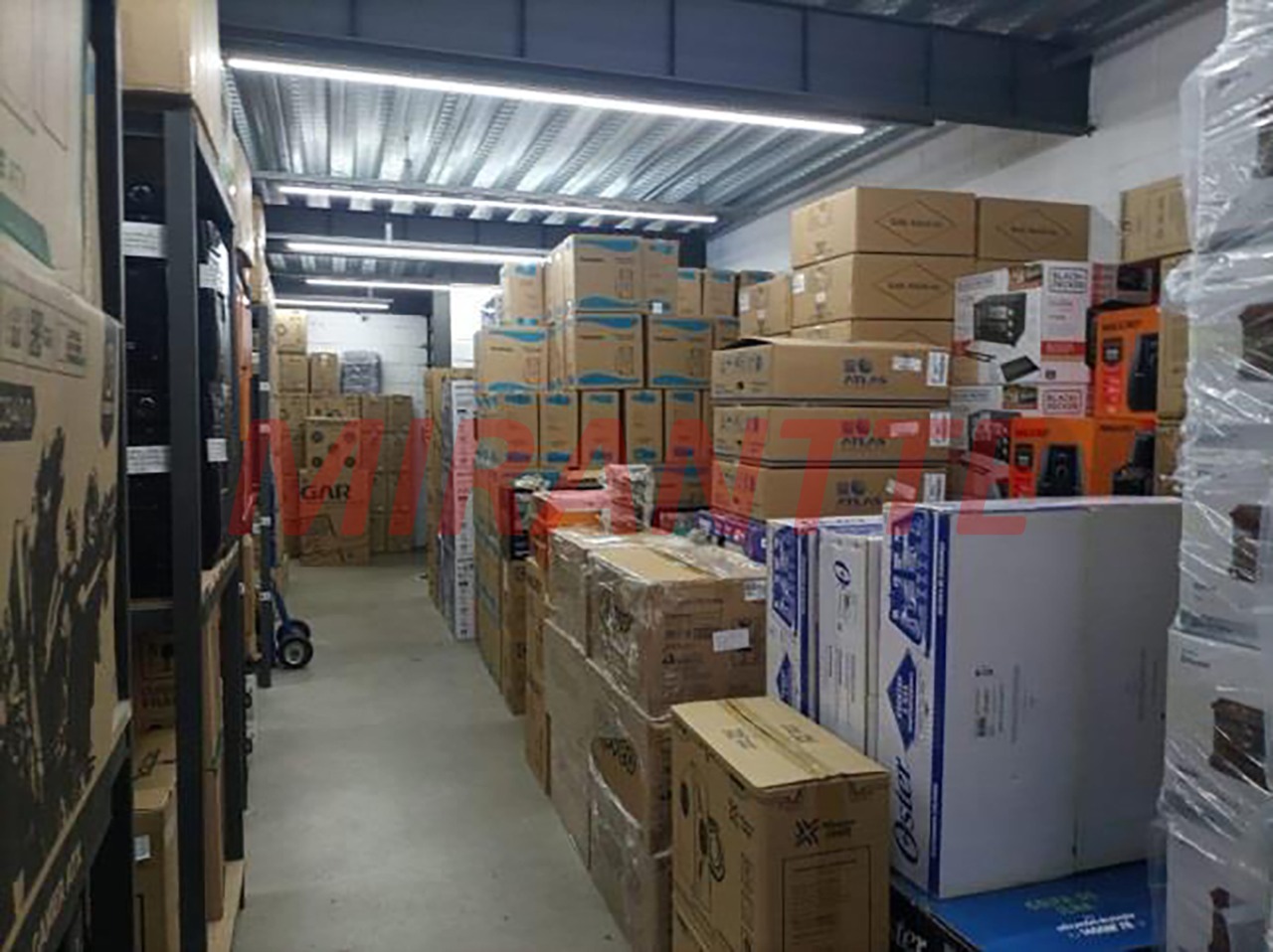 Comercial de 970m² em Casa Verde