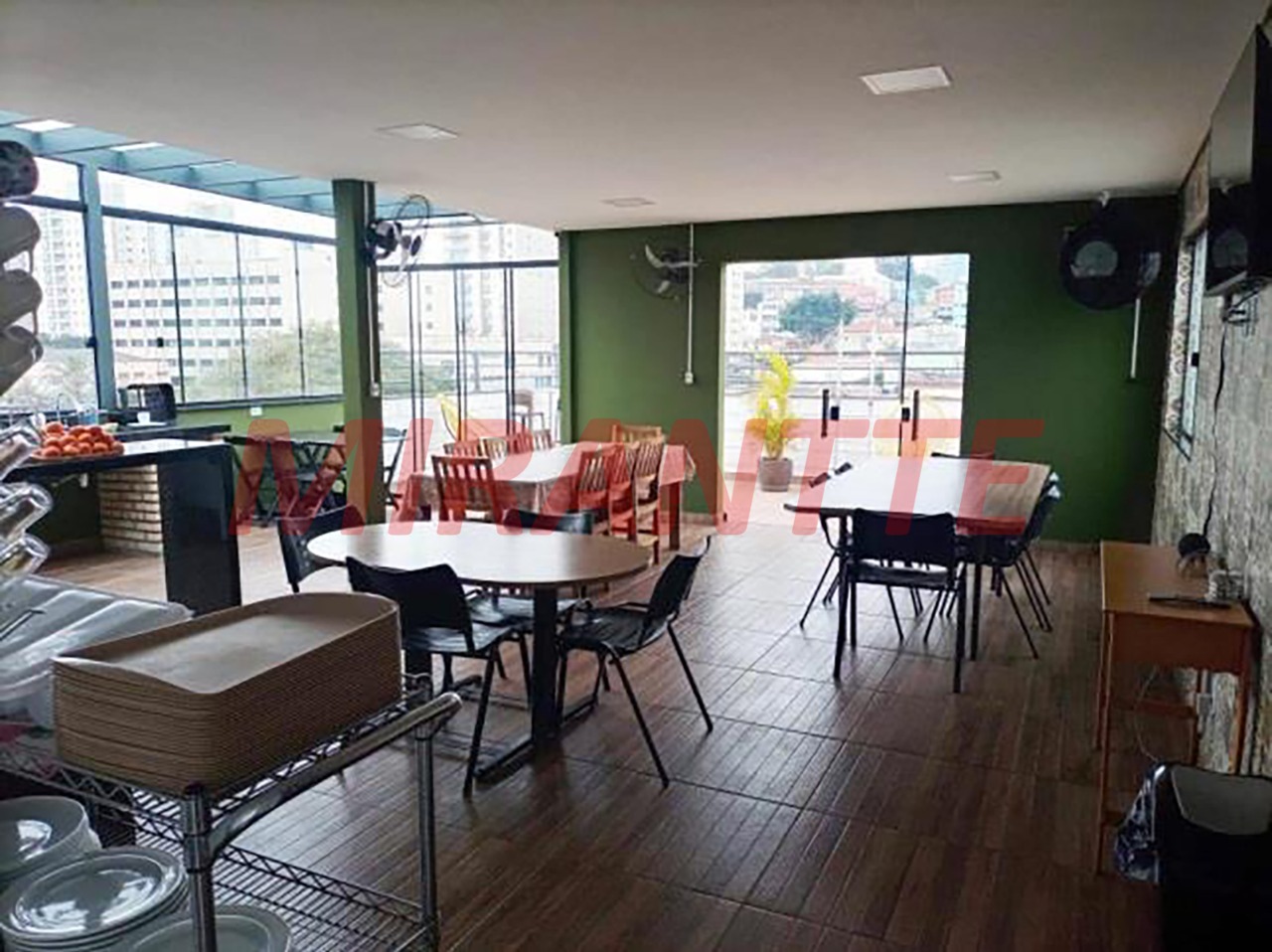Comercial de 970m² em Casa Verde