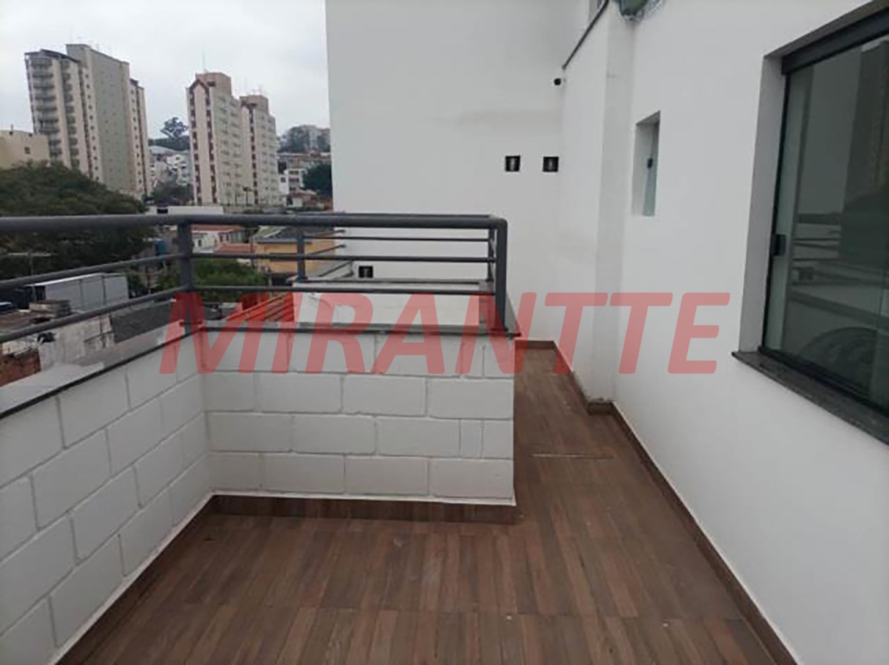 Comercial de 970m² em Casa Verde