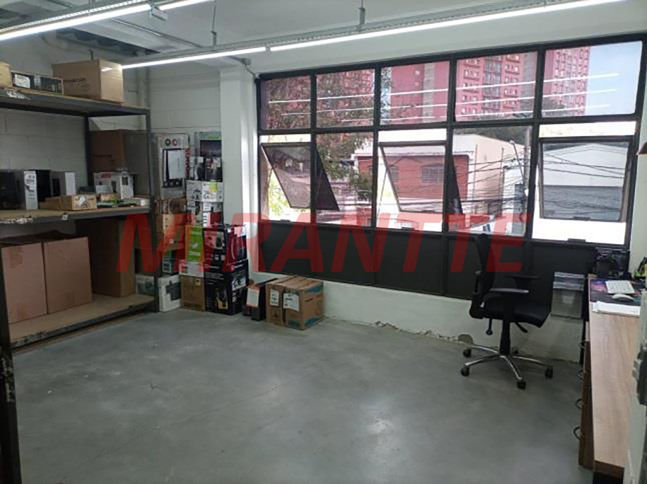 Comercial de 970m² em Casa Verde
